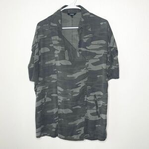 Express Camo scrunch sleeves side button tunic top - Women’s M